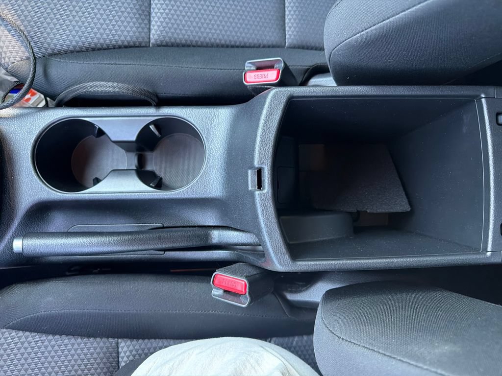 Used 2025 Kia Soul LX w/ LX Technology Package FWD image 22