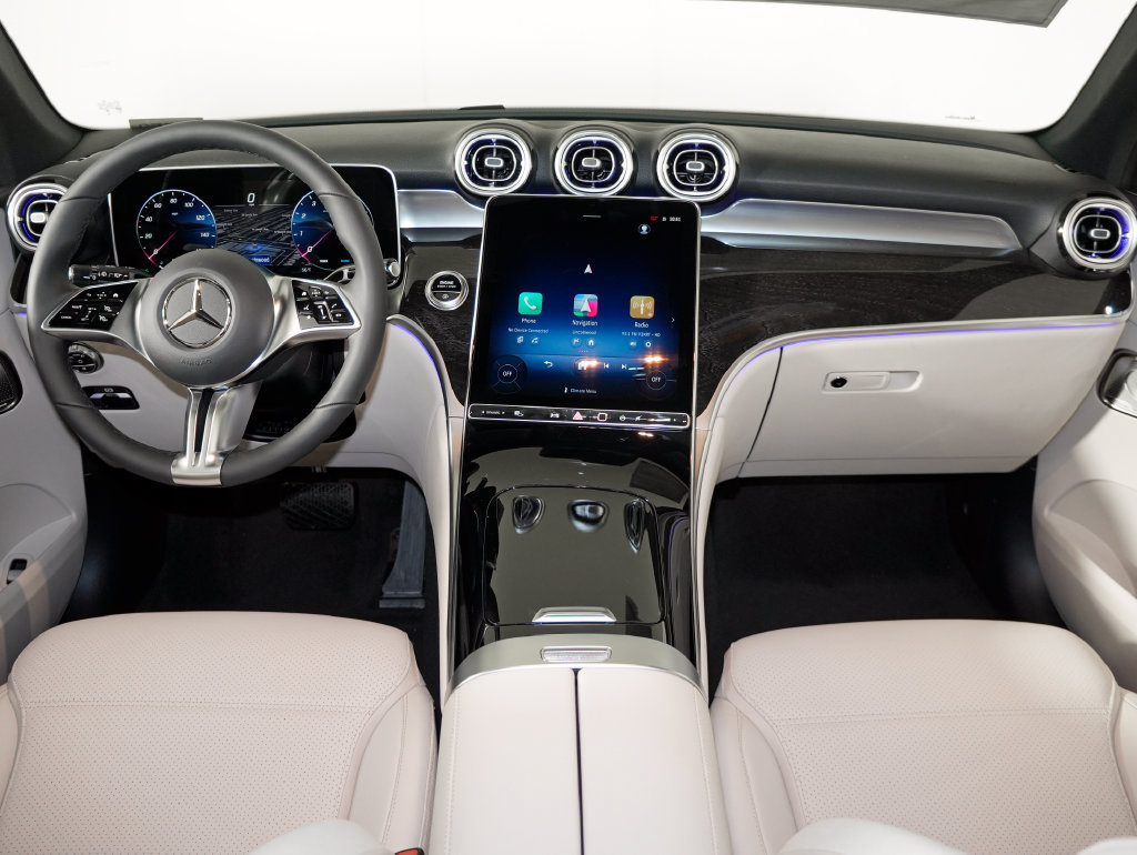 Certified 2026 Mercedes-Benz GLC 300 4MATIC image 12