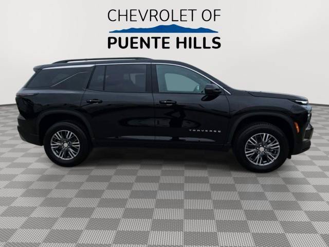 New 2026 Chevrolet Traverse LT w/ LPO, Cargo Package FWD image 9