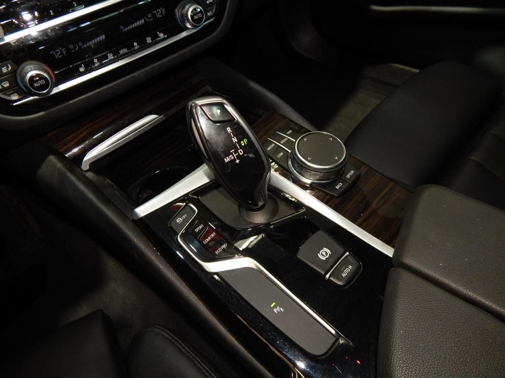 Used 2019 BMW 530i xDrive w/ Convenience Package image 25