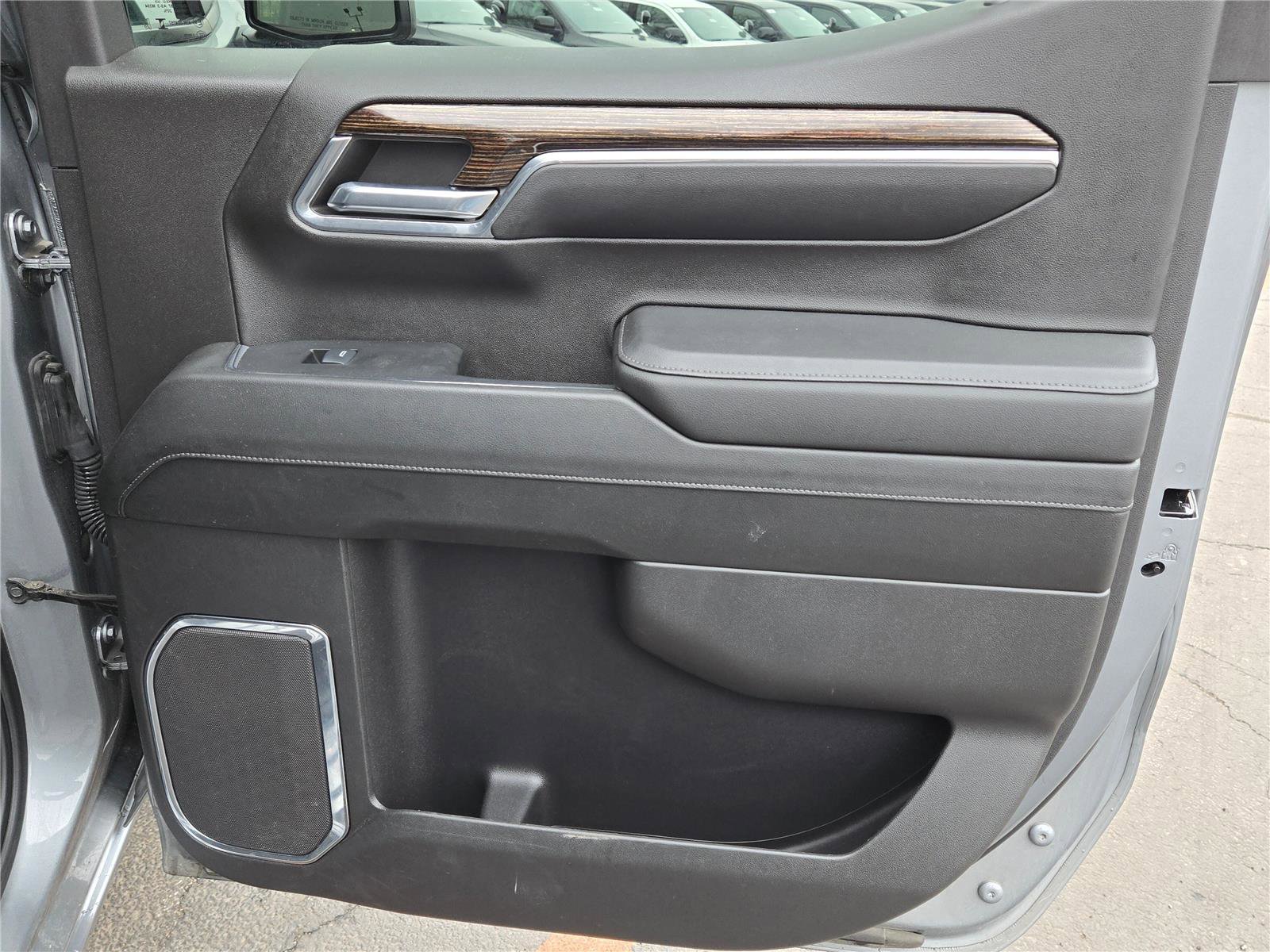 Used 2024 GMC Sierra 1500 Elevation AWD/4WD image 7