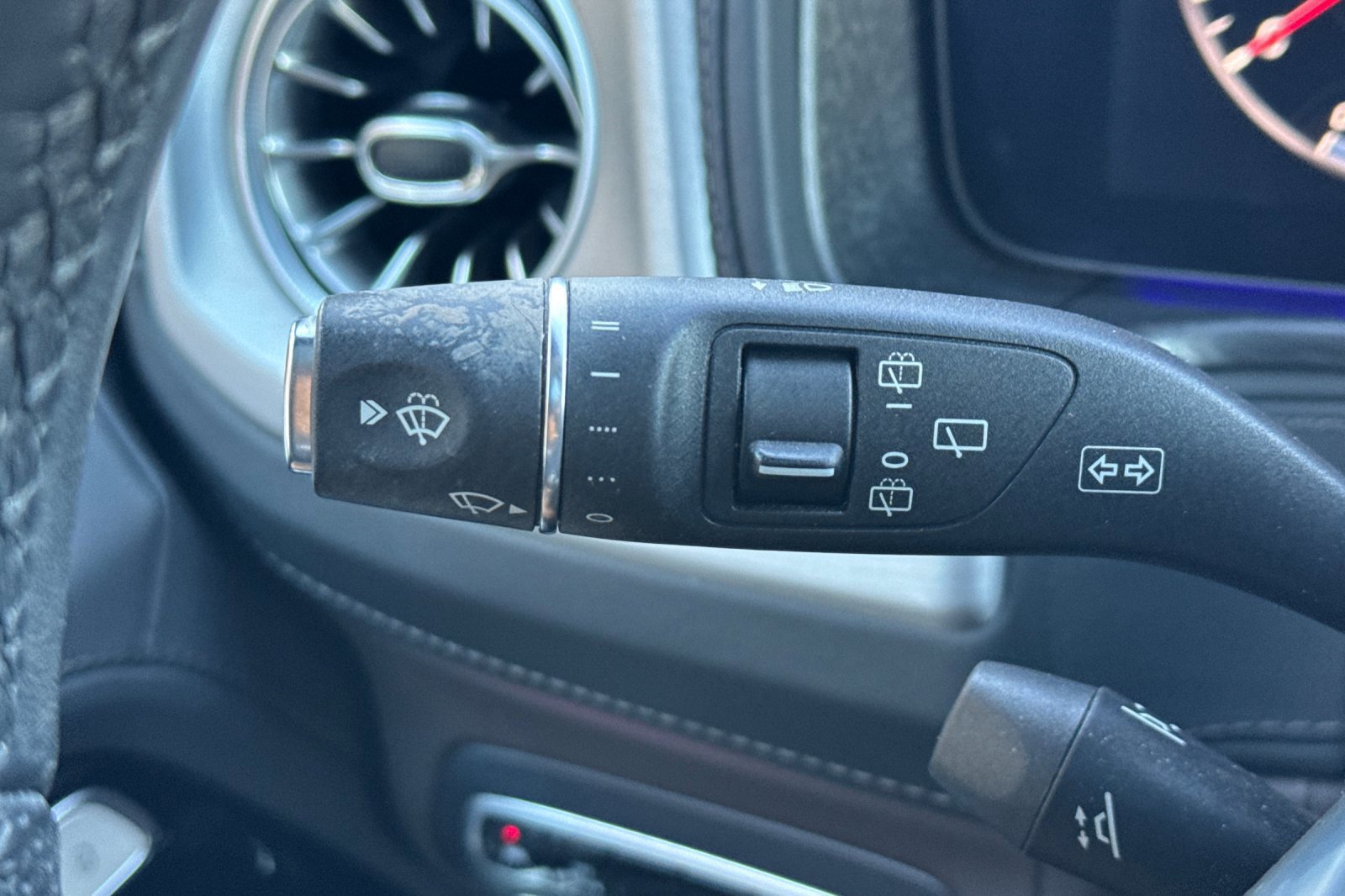 Certified 2023 Mercedes-Benz G 550 image 33