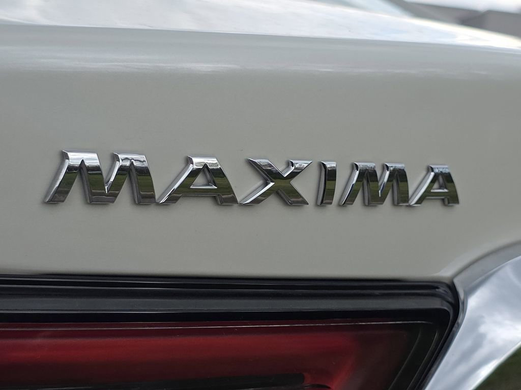 Used 2023 Nissan Maxima Platinum w/ Sport Mat Group FWD image 35