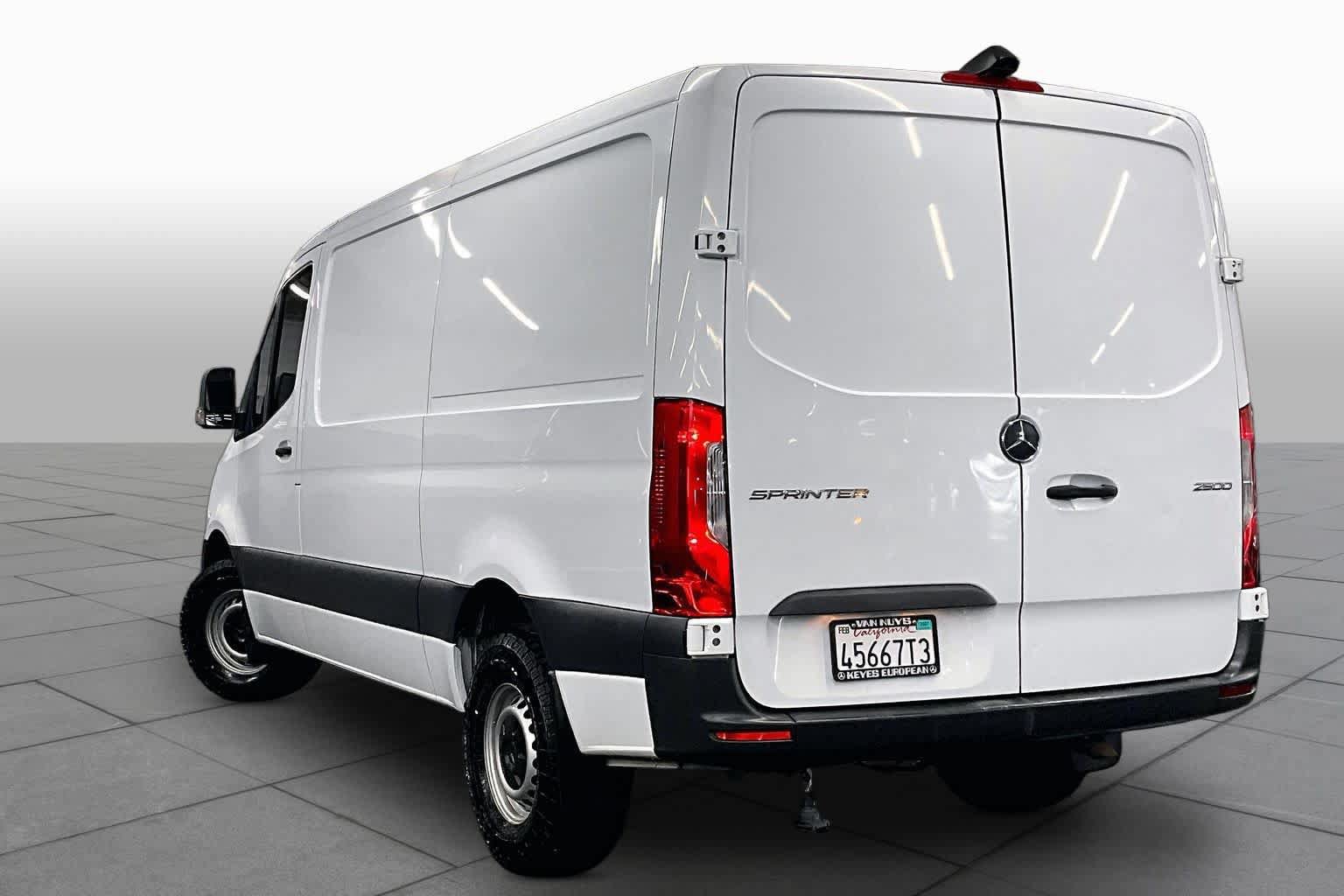 Used 2019 Mercedes-Benz Sprinter 144 image 11