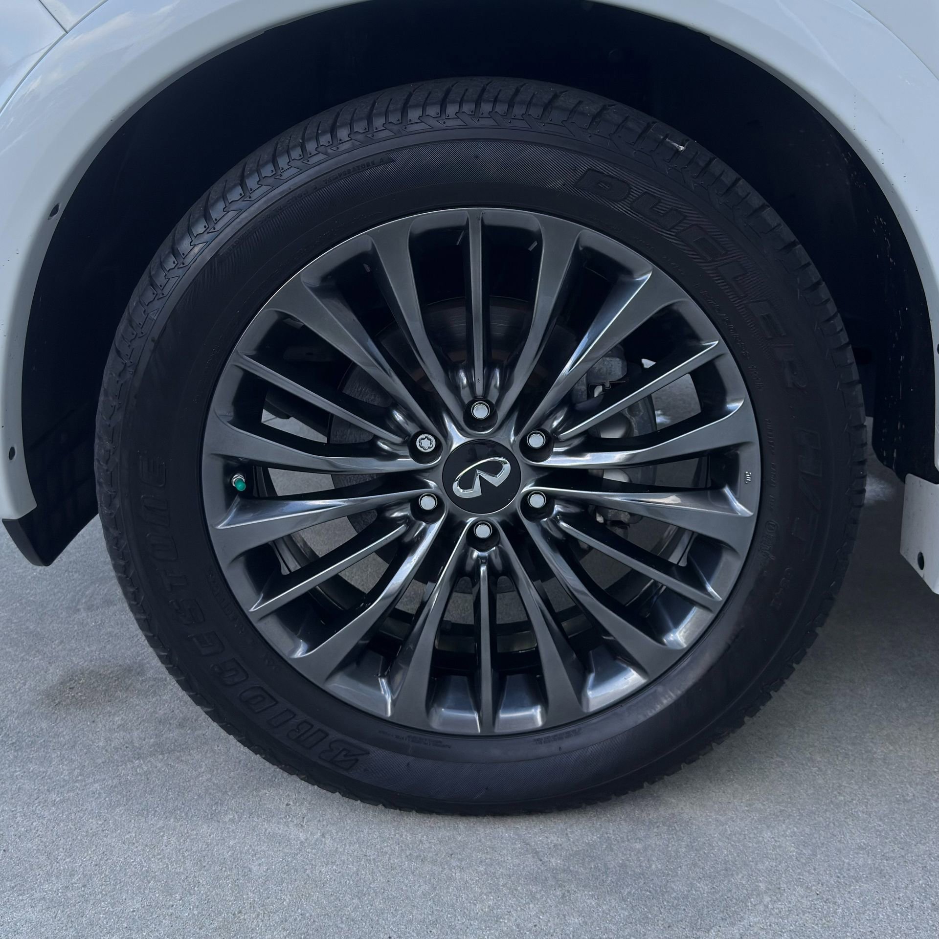 Used 2024 INFINITI QX80 Premium Select w/ Cargo Package image 14