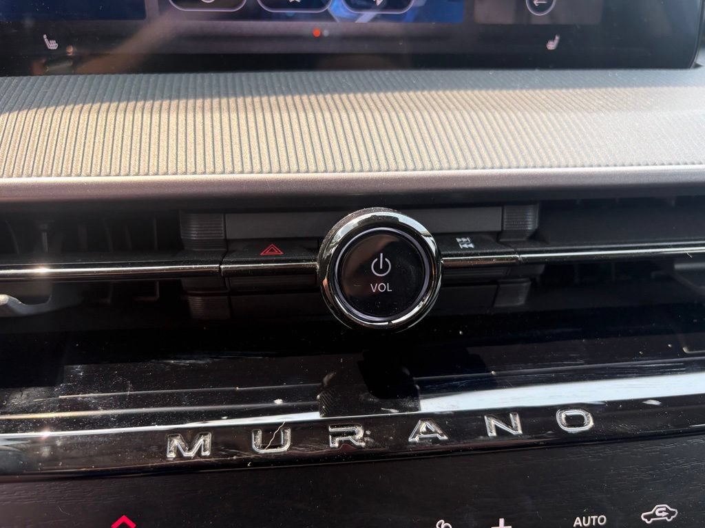 Used 2025 Nissan Murano SV AWD/4WD image 22