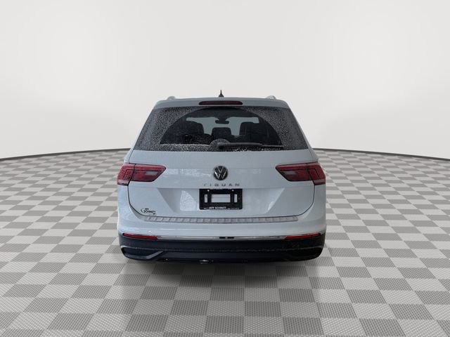 Used 2024 Volkswagen Tiguan Wolfsburg Edition FWD image 9