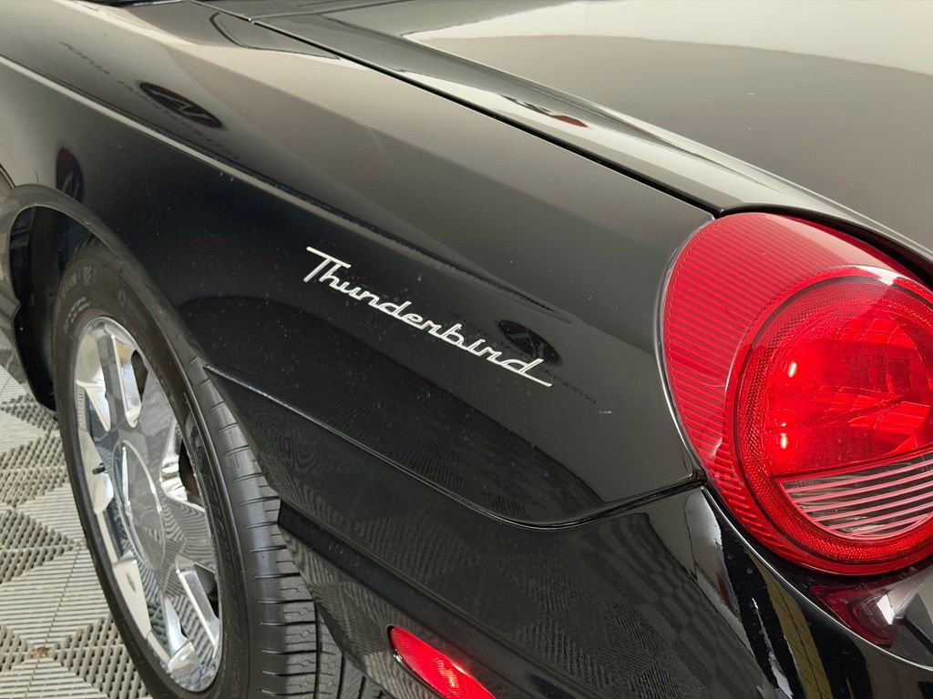 Used 2002 Ford Thunderbird RWD image 11