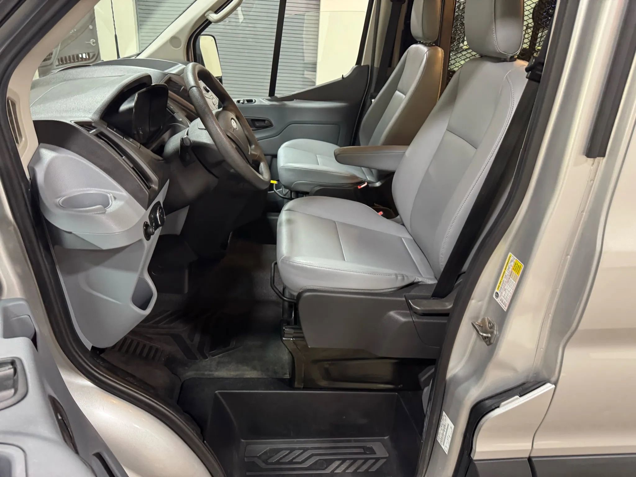 Used 2015 Ford Transit 350 148 Medium Roof image 36