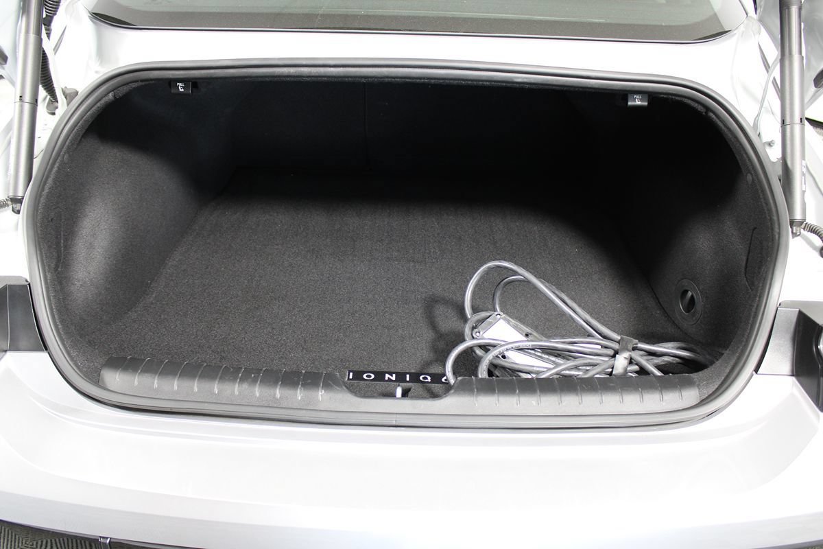 Used 2024 Hyundai Ioniq 6 SEL RWD image 26