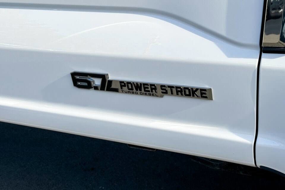Used 2024 Ford F350 XLT AWD/4WD image 18