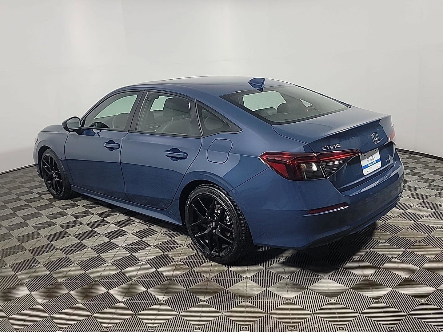 Certified 2025 Honda Civic Sport image 10