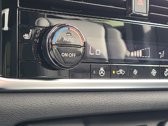 New 2026 Nissan Rogue Platinum AWD/4WD image 21