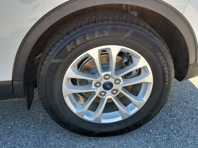 Certified 2020 Ford Escape SE image 9