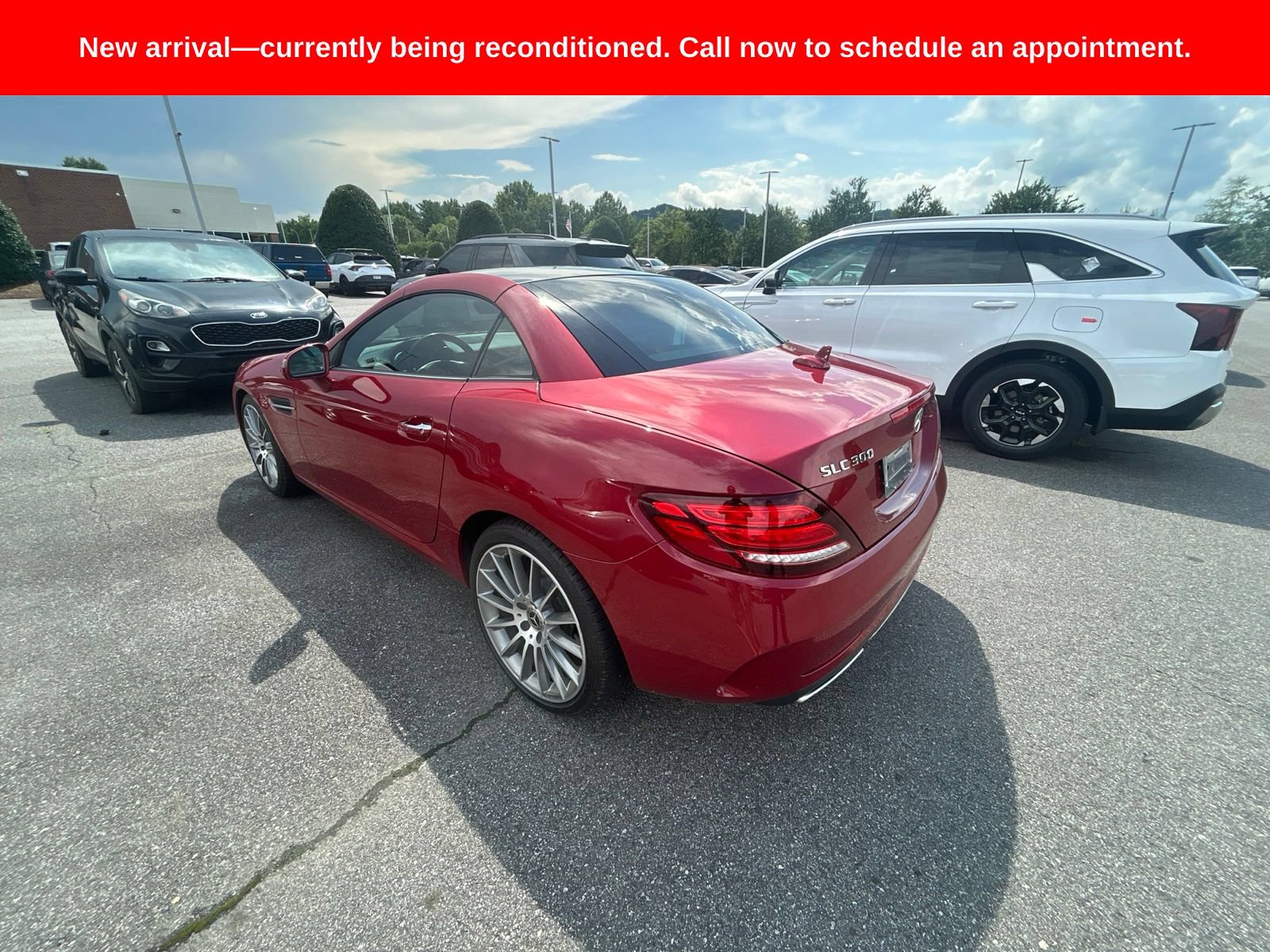 Used 2020 Mercedes-Benz SLC 300 image 8