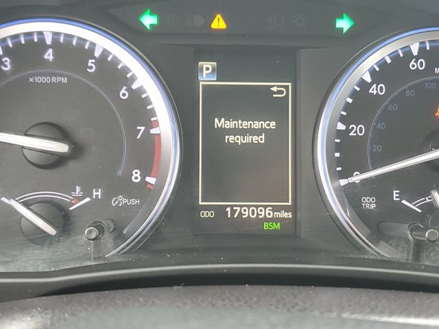 Used 2018 Toyota Highlander XLE w/ Protection Package #3 AWD/4WD image 25