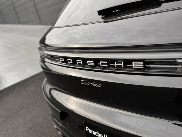 Used 2025 Porsche Cayenne Turbo image 39