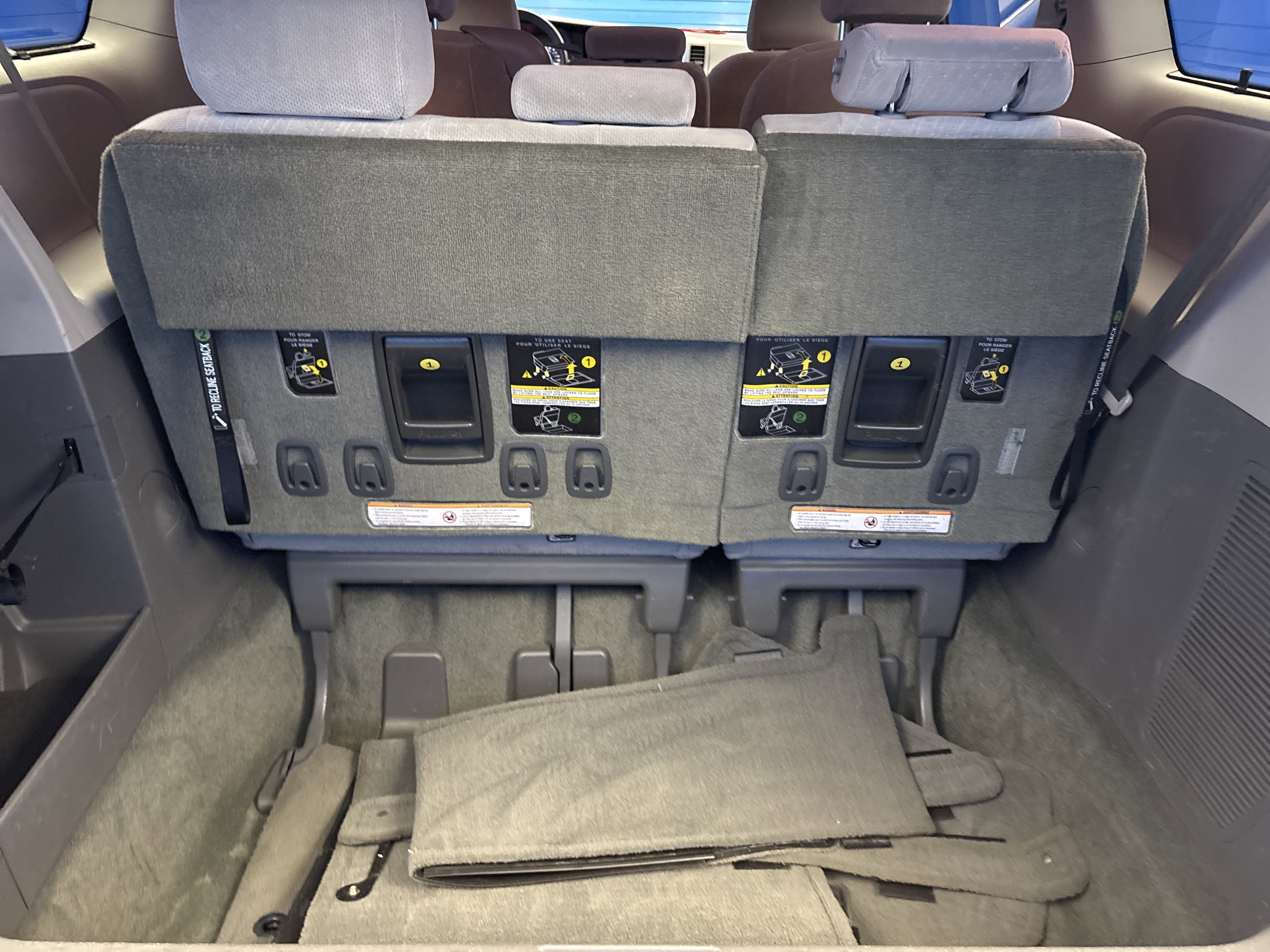 Used 2017 Toyota Sienna LE image 27