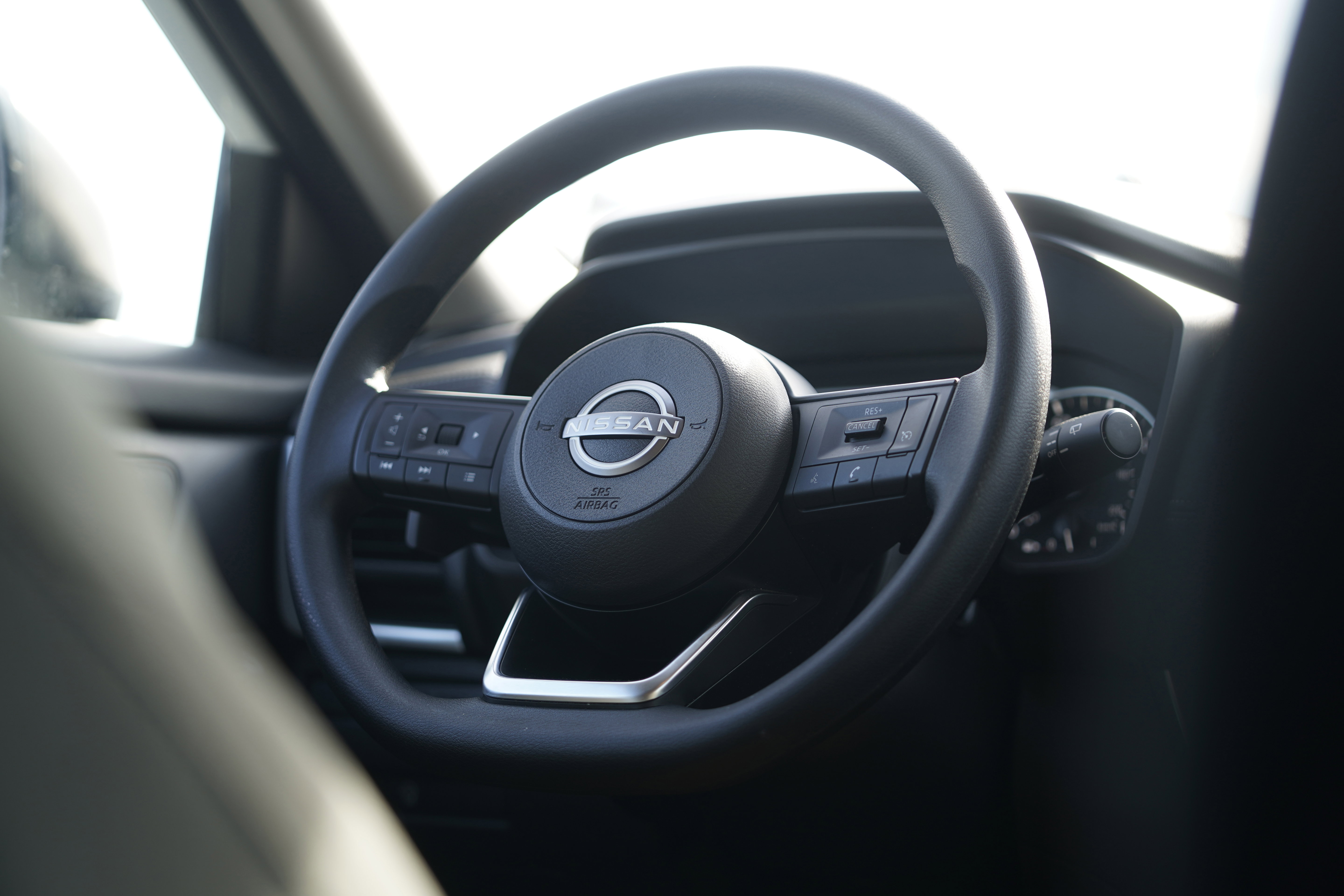 Used 2024 Nissan Rogue S image 16