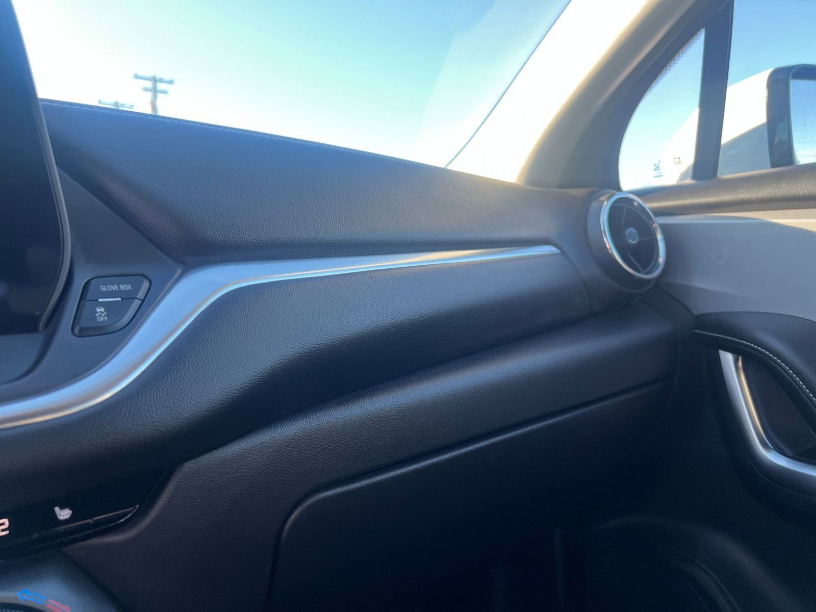 Used 2025 Chevrolet Blazer LT image 36