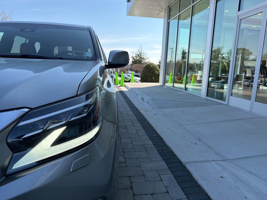 Used 2020 Lexus GX 460 Premium w/ Premium Package image 37