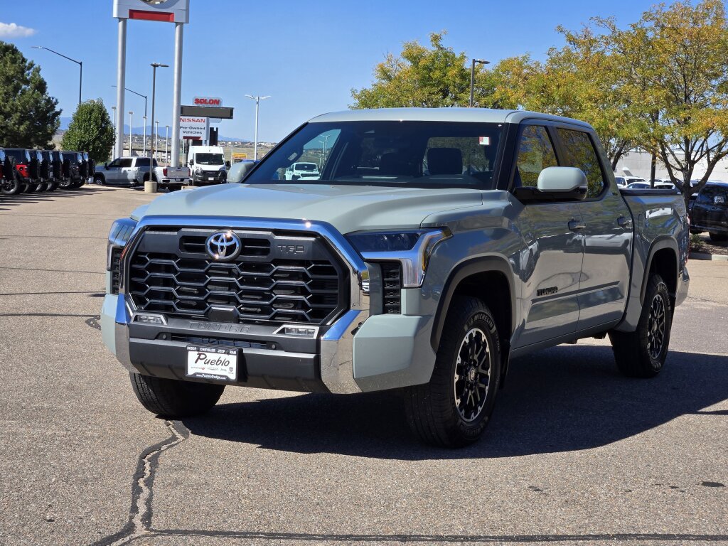 Used 2026 Toyota Tundra SR5 w/ TRD Off-Road Package AWD/4WD image 5