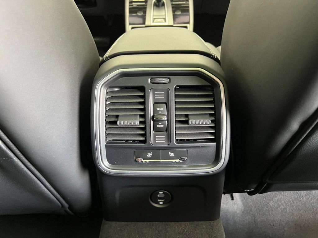 Used 2026 Porsche Macan S AWD/4WD image 26