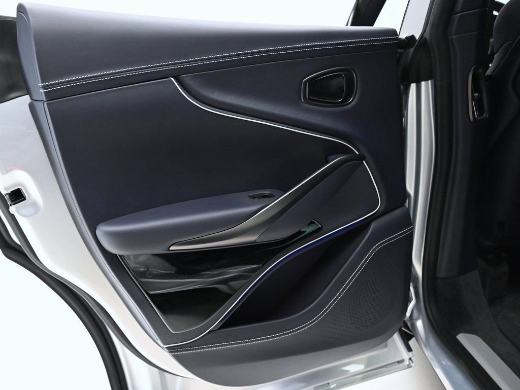 Used 2026 Aston Martin DBX S image 24