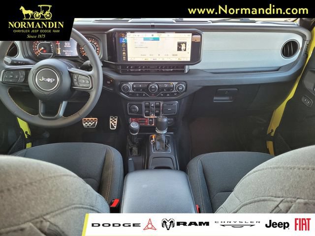Used 2024 Jeep Gladiator Sport AWD/4WD image 6