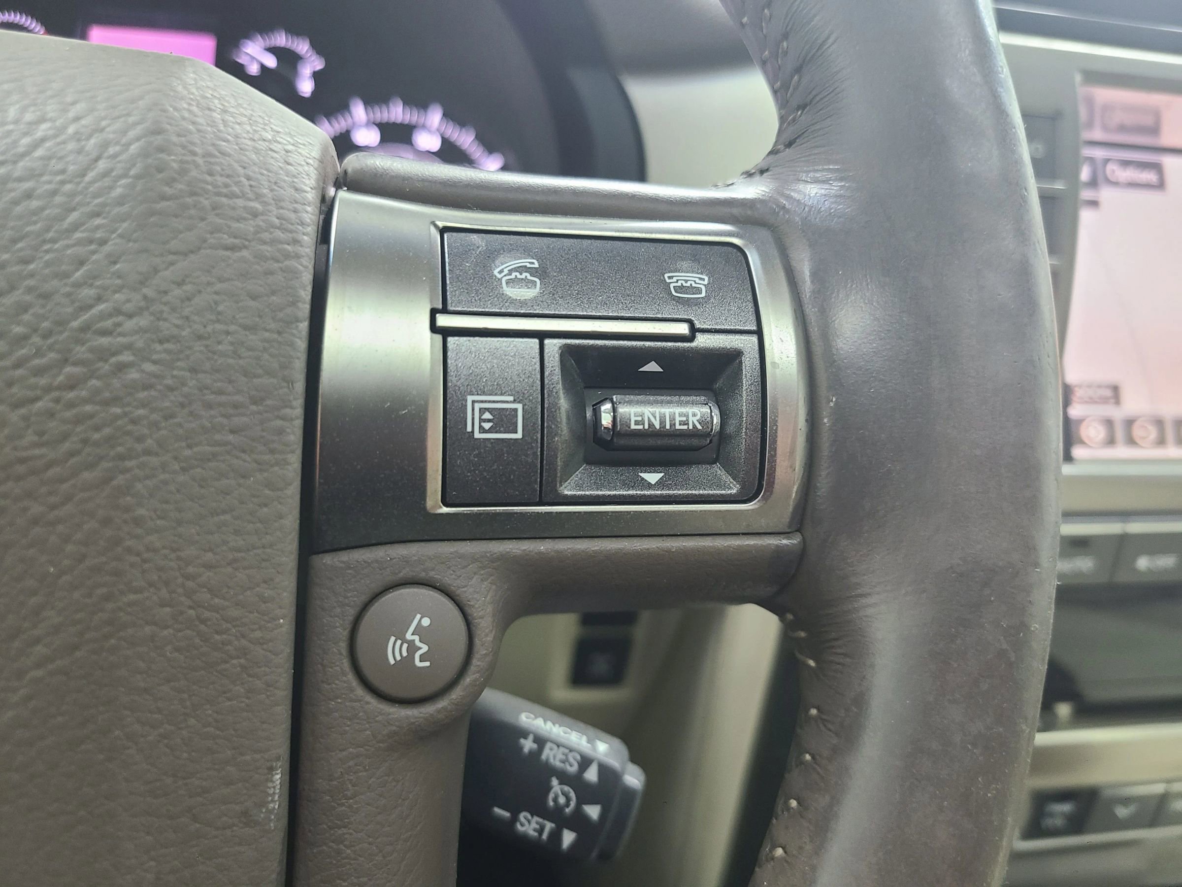 Used 2014 Lexus GX 460 Luxury image 31