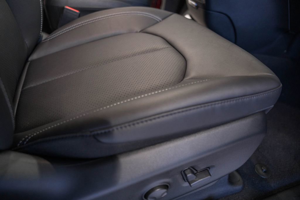 New 2026 Chrysler Pacifica Select image 30