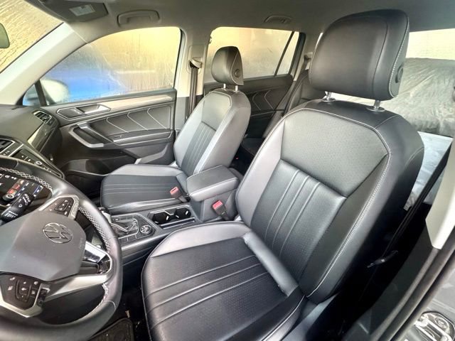 Used 2022 Volkswagen Tiguan SE AWD/4WD image 8