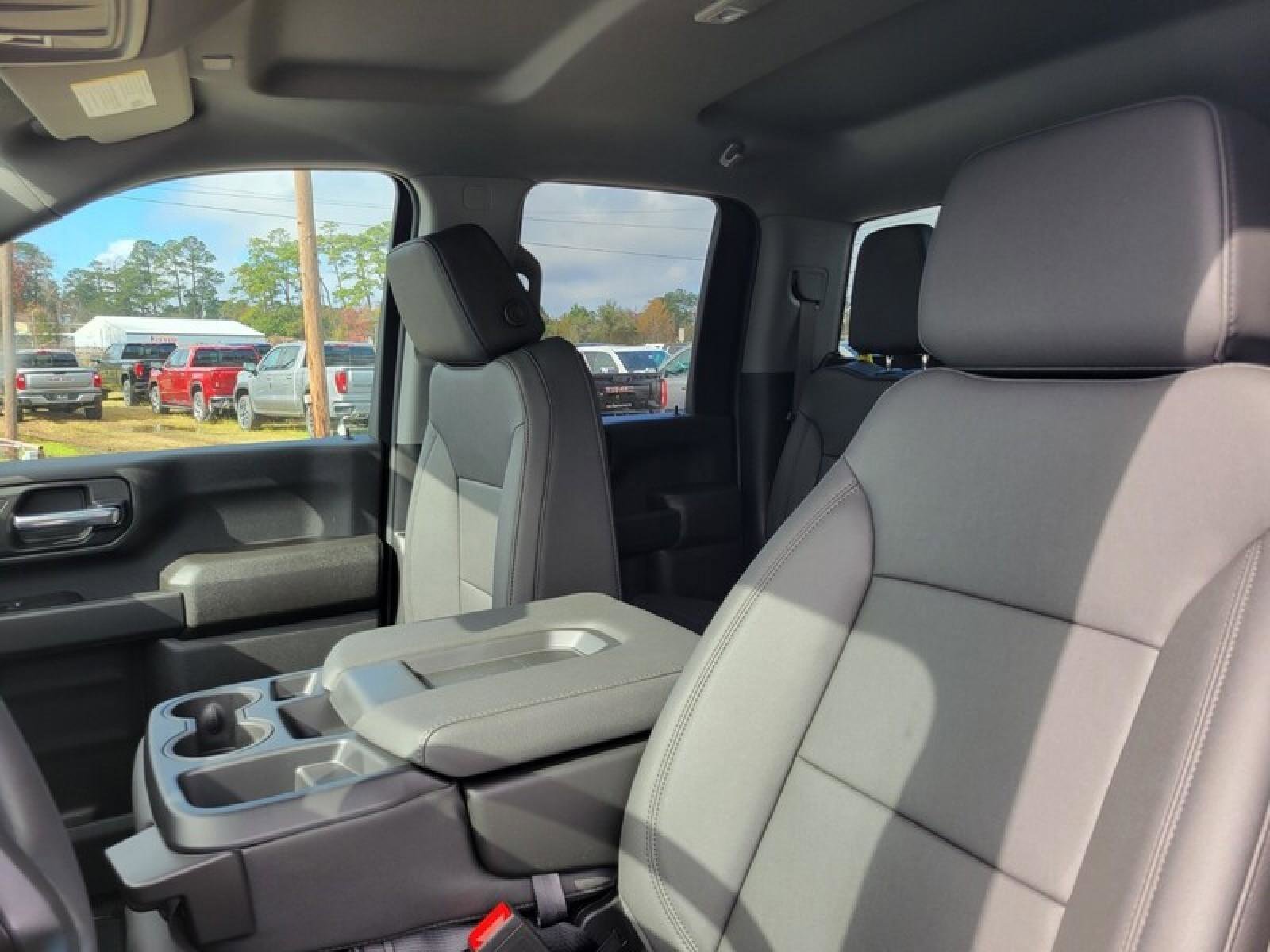 New 2026 GMC Sierra 2500 Pro w/ 1SA Pro Safety Plus Package AWD/4WD image 11