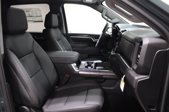 New 2026 Chevrolet Silverado 2500 LTZ w/ LTZ Plus Package AWD/4WD image 25