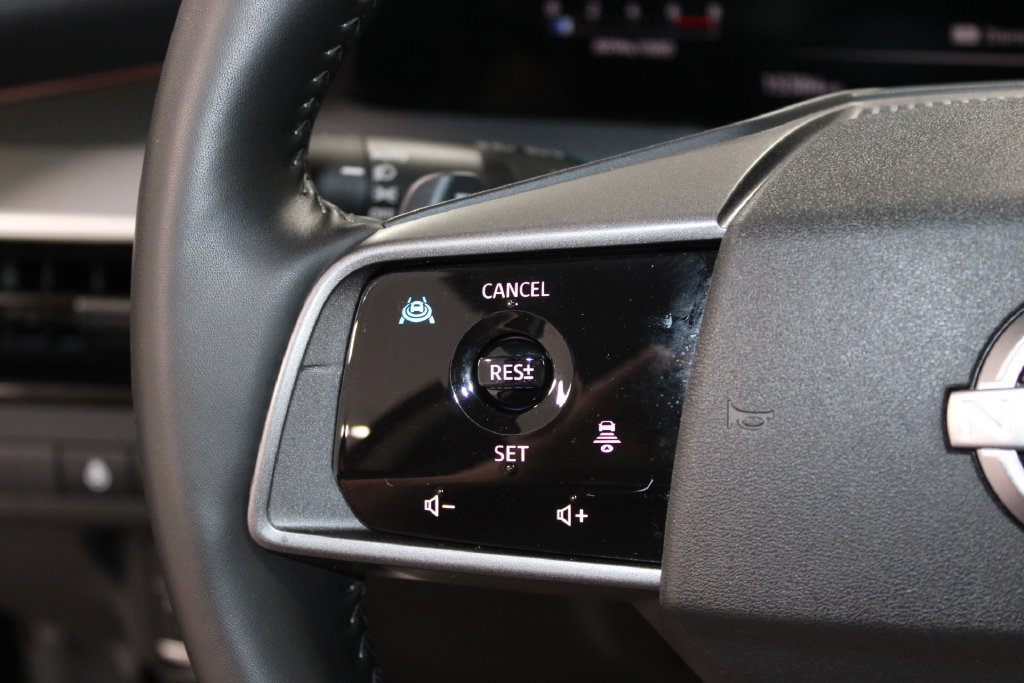 Used 2025 Nissan Murano SL AWD/4WD image 33