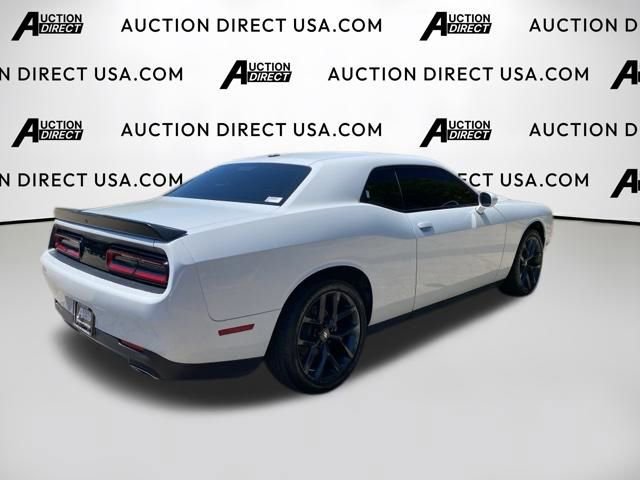 Used 2022 Dodge Challenger SXT w/ Driver Convenience Group RWD image 22