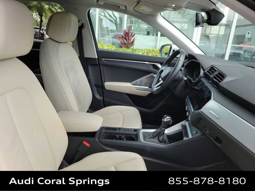 Used 2020 Audi Q3 2.0T Premium image 22