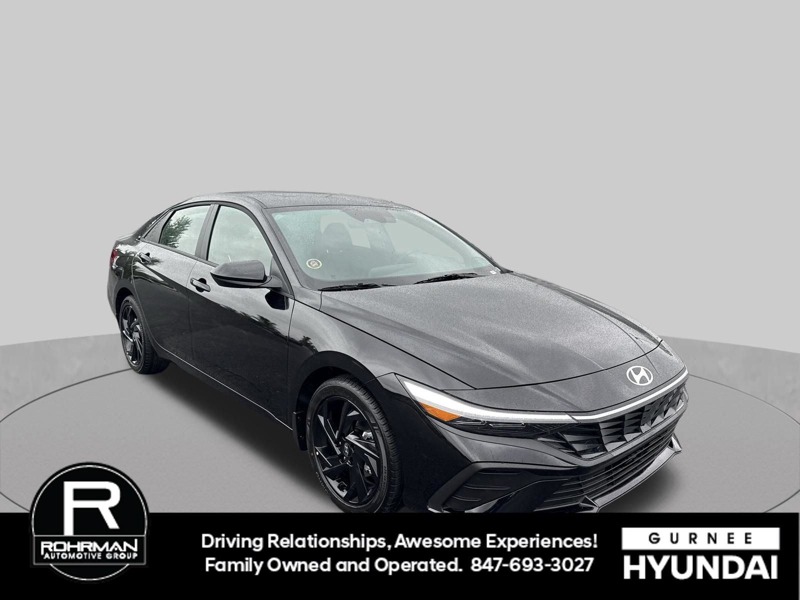 New 2026 Hyundai Elantra SEL Sport FWD image 2