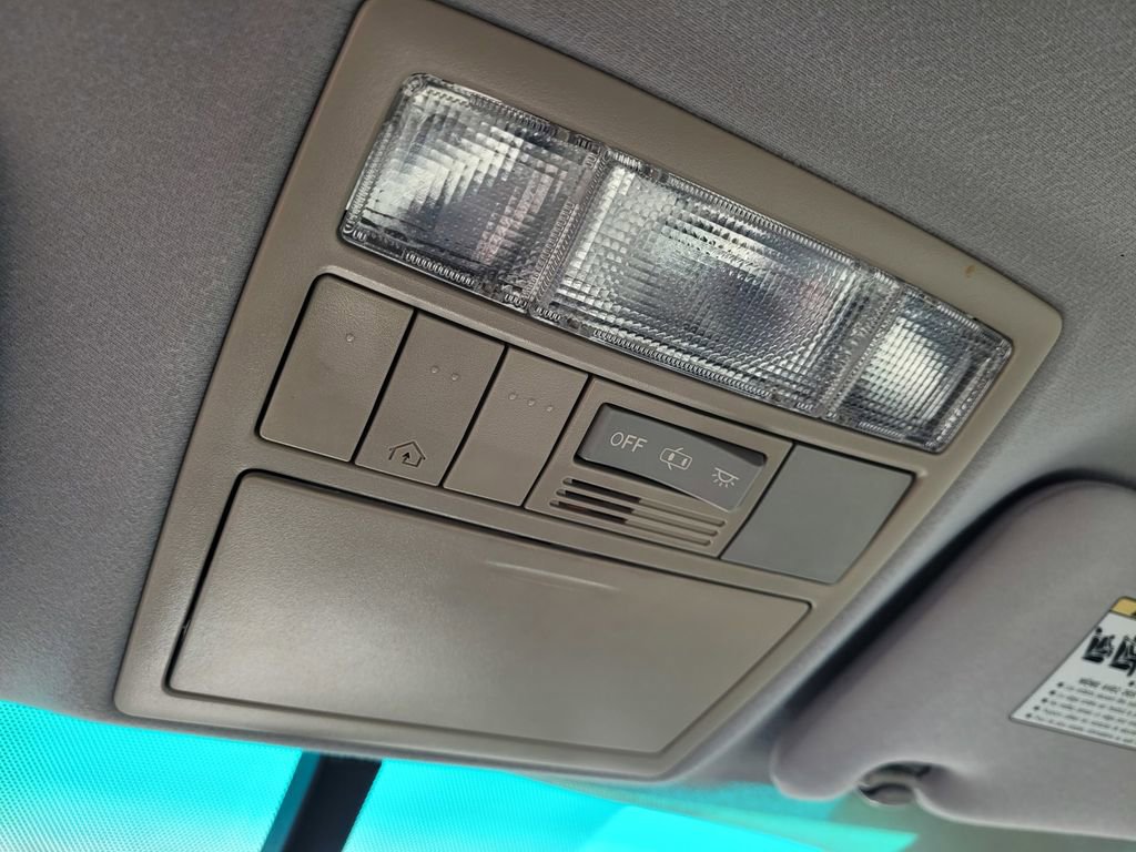 Used 2013 Toyota Venza LE image 17