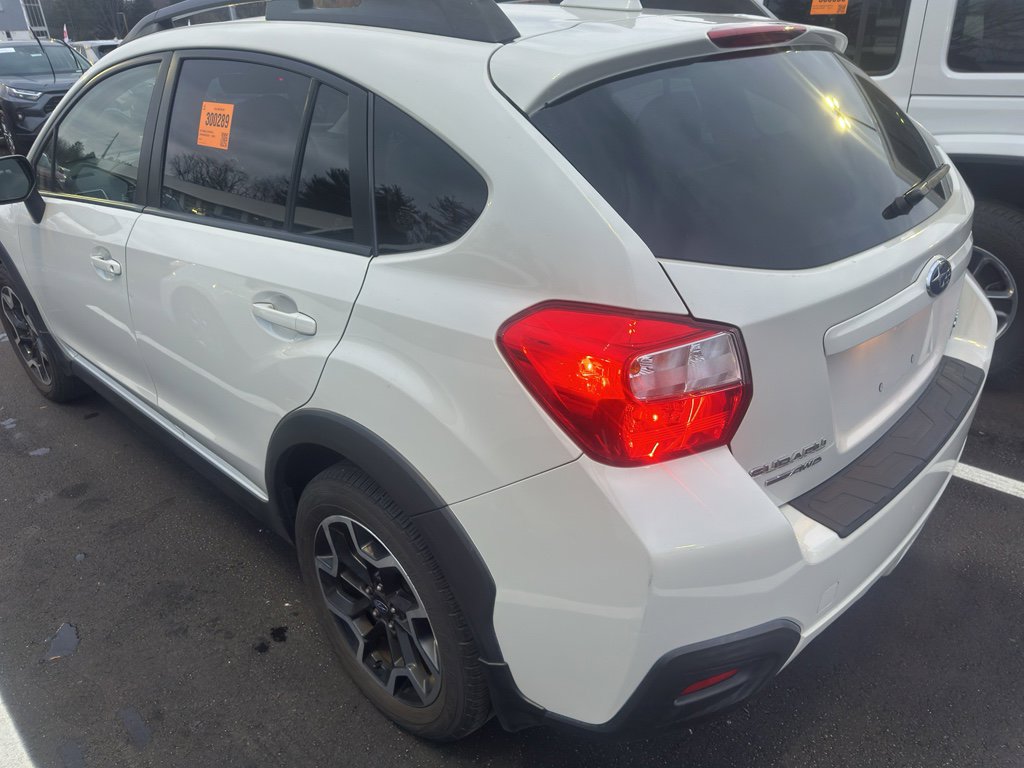 Used 2017 Subaru Crosstrek 2.0i Limited image 54