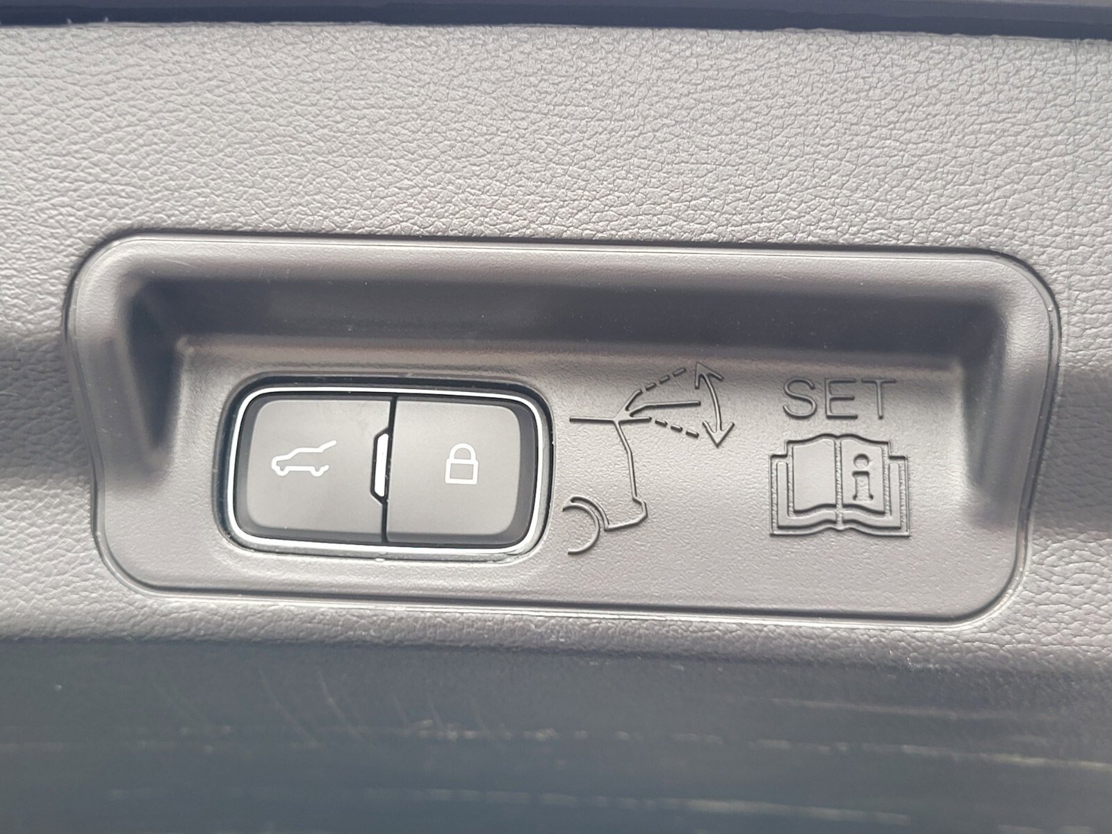 Certified 2022 Ford Explorer Timberline image 33