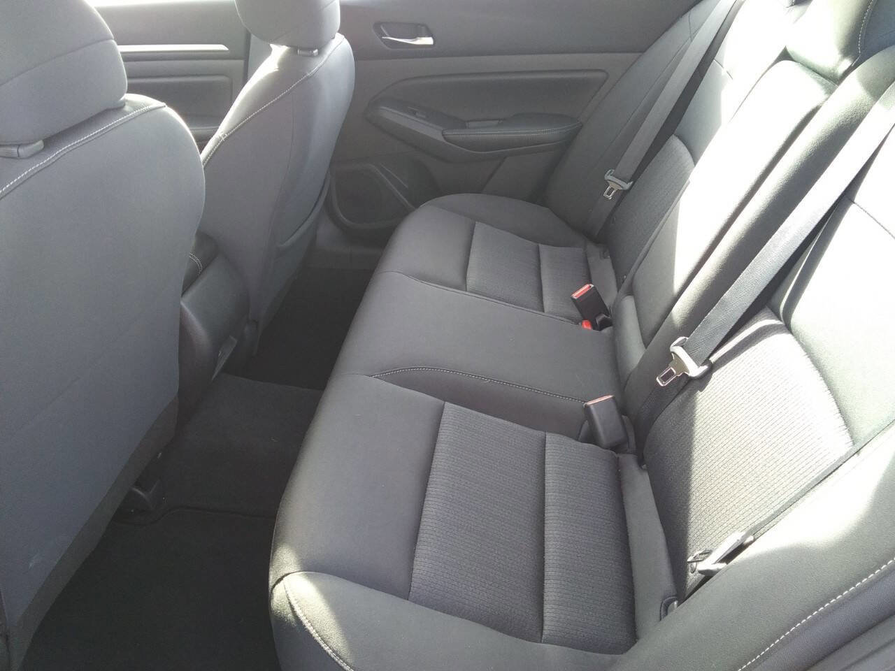 Used 2022 Nissan Altima 2.5 SV image 15