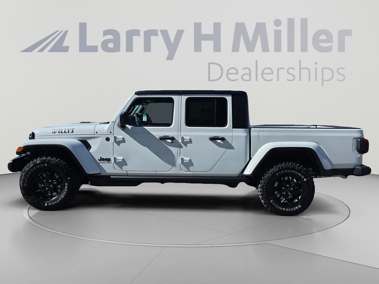 New 2026 Jeep Gladiator Sport AWD/4WD image 2