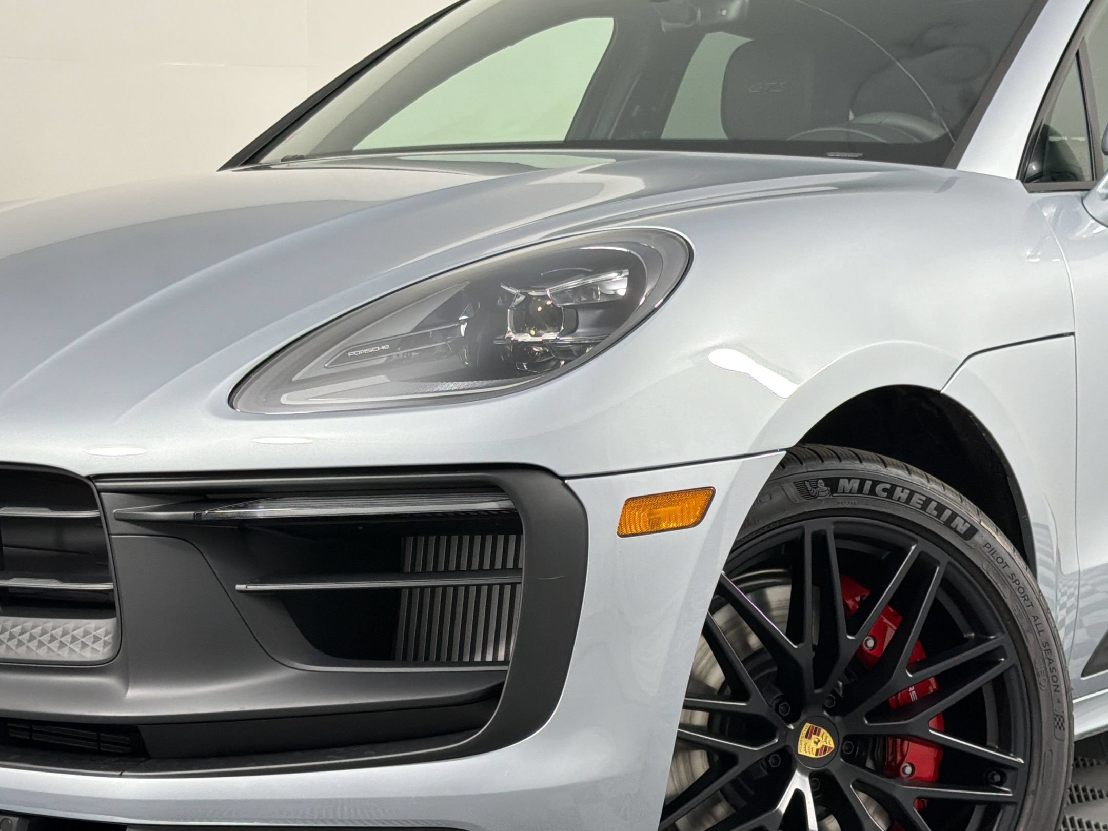 New 2026 Porsche Macan GTS AWD/4WD image 12