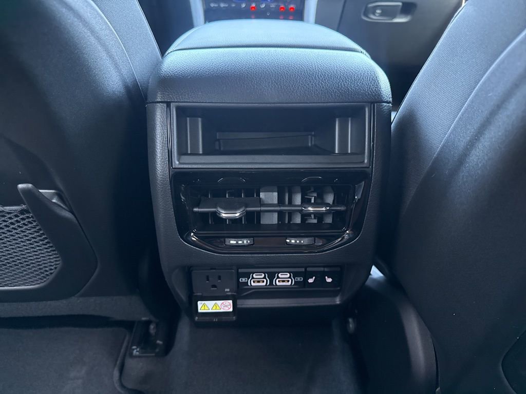 New 2025 Jeep Grand Cherokee Limited image 15