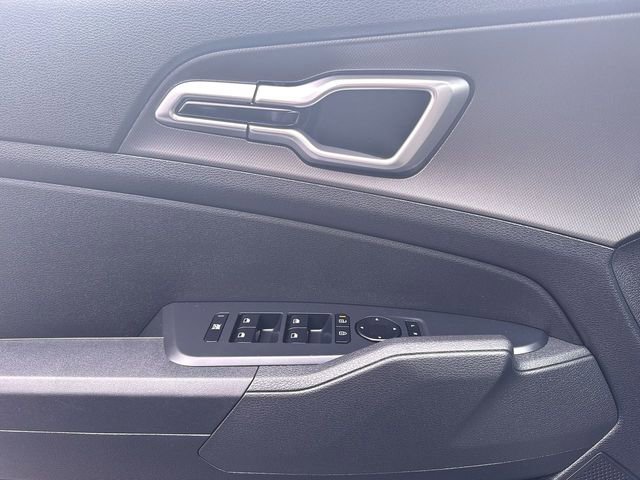 Used 2026 Kia Sportage LX w/ LX Convenience Package image 22