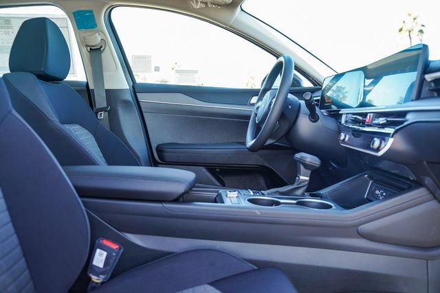 New 2026 Kia K5 LXS FWD image 17