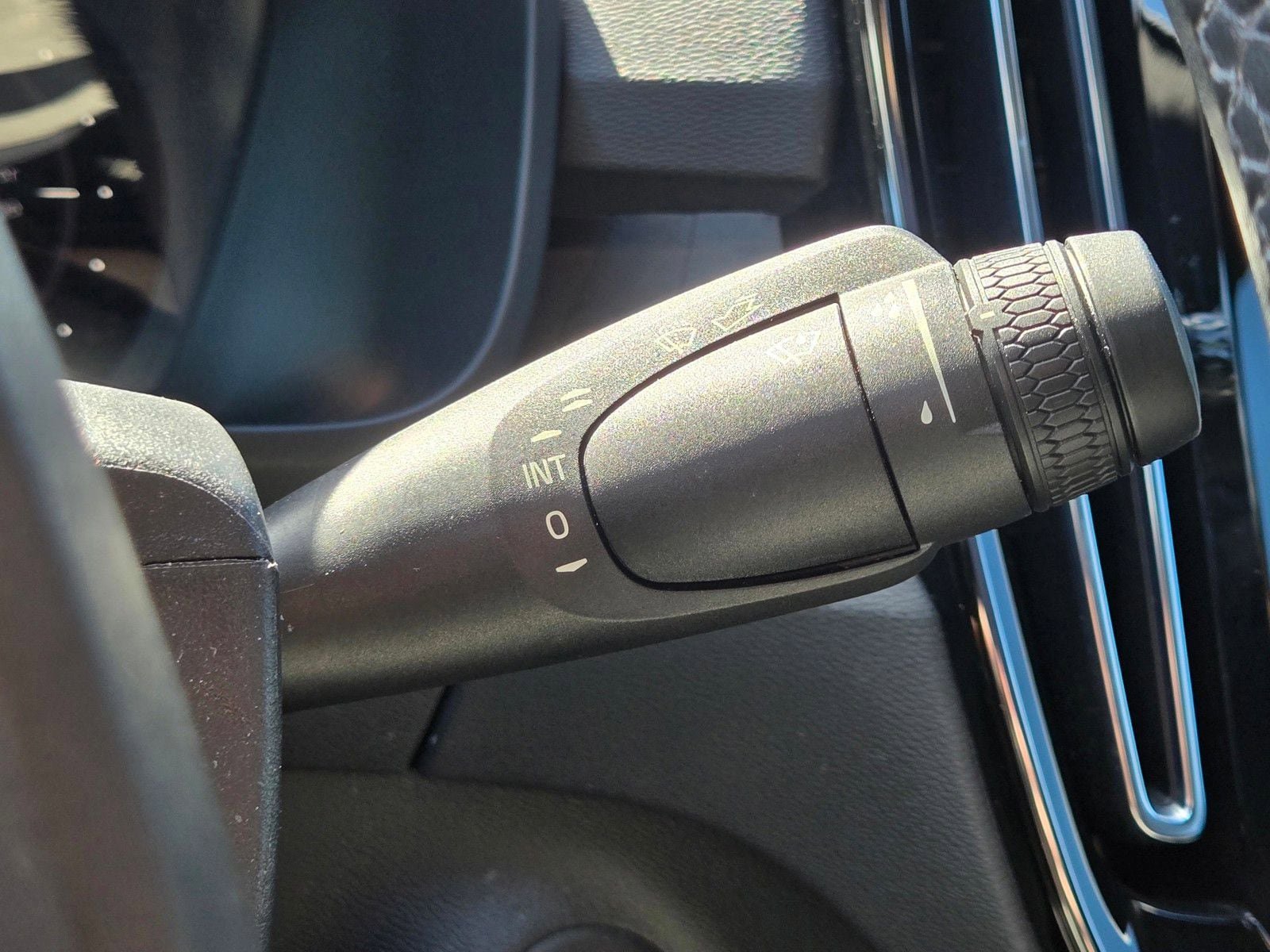 Certified 2023 Volvo C40 P8 Recharge Plus w/ Protection Package Premier AWD/4WD image 24