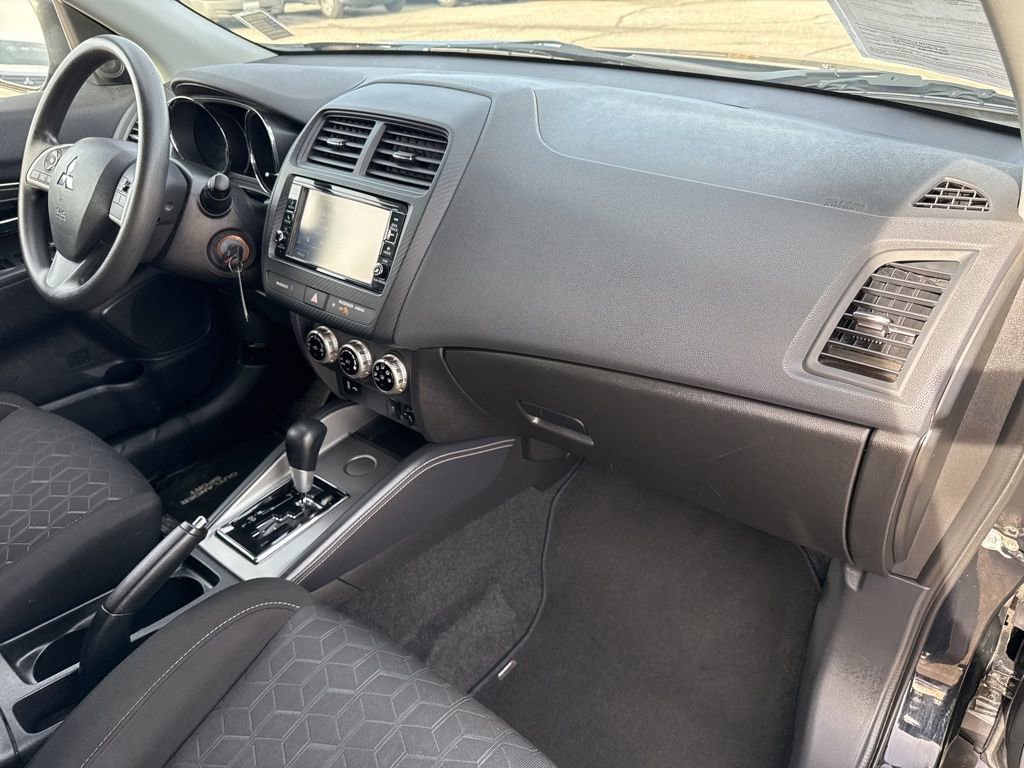 Used 2022 Mitsubishi Outlander Sport ES image 21