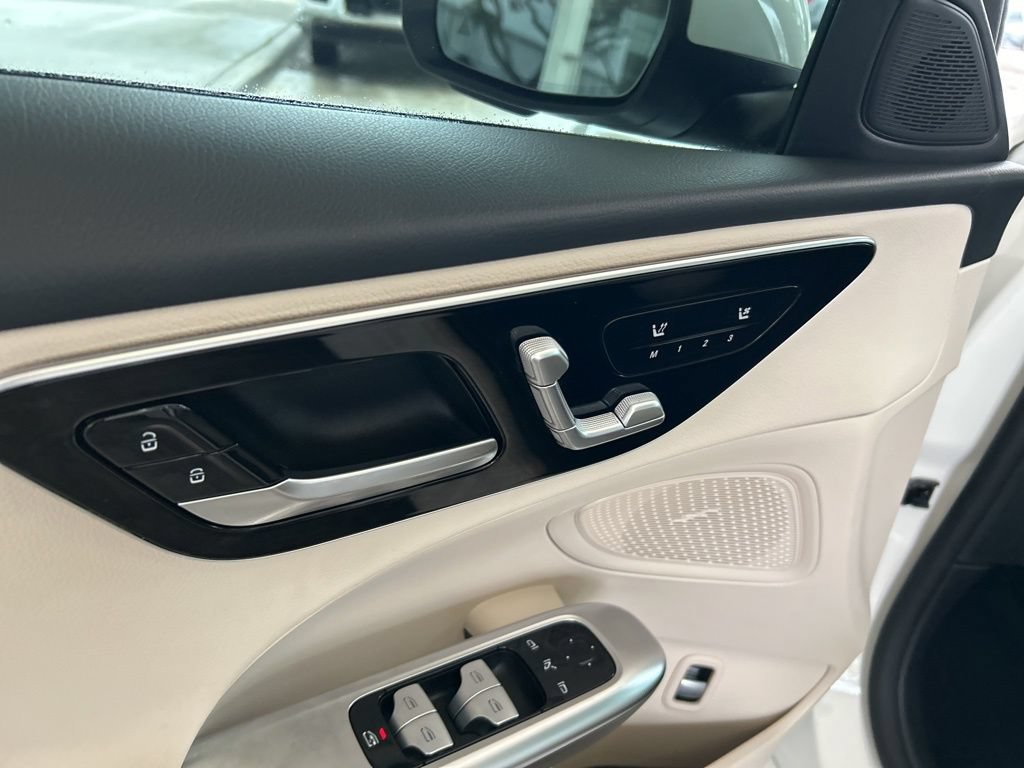 Used 2024 Mercedes-Benz C 300 Sedan image 39
